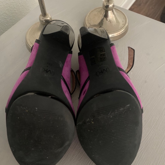 Fuchsia Michael Kors Heel - Picture 3 of 4